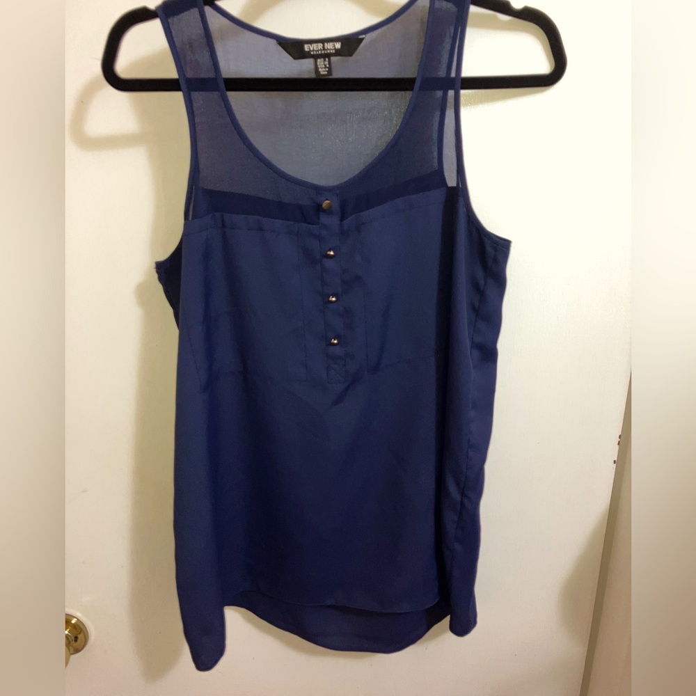 (US 4) Sleeveless Blouse